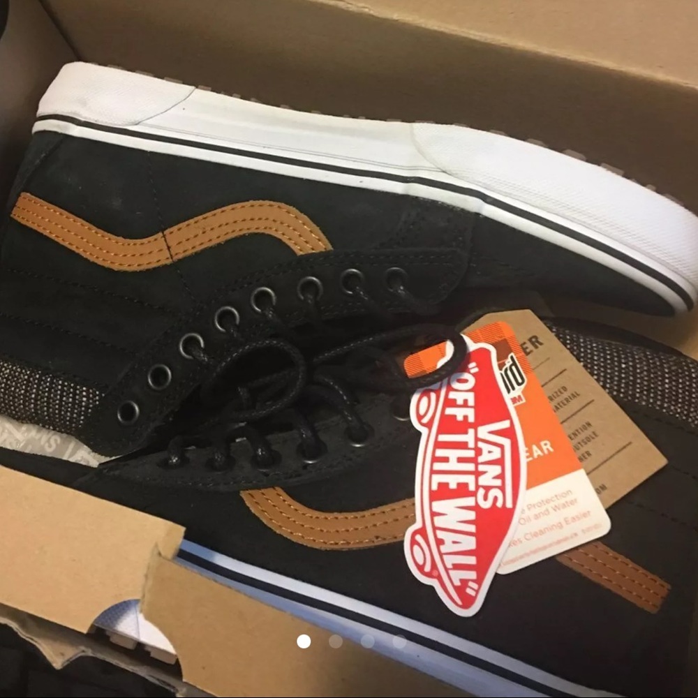 VANS MTE NWT Make an Offer
